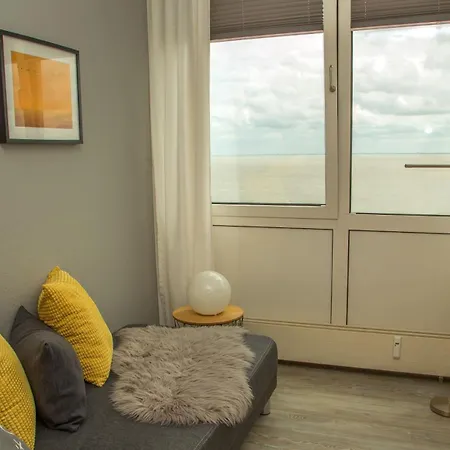 Meeresbrise Mit Balkon Und Meerblick Wilhelmshaven