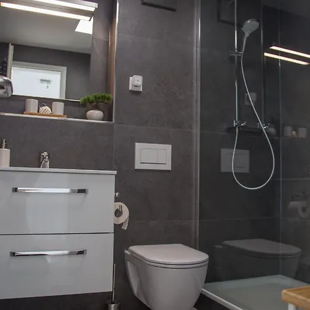 Apartamento Meeresbrise Mit Balkon Und Meerblick *